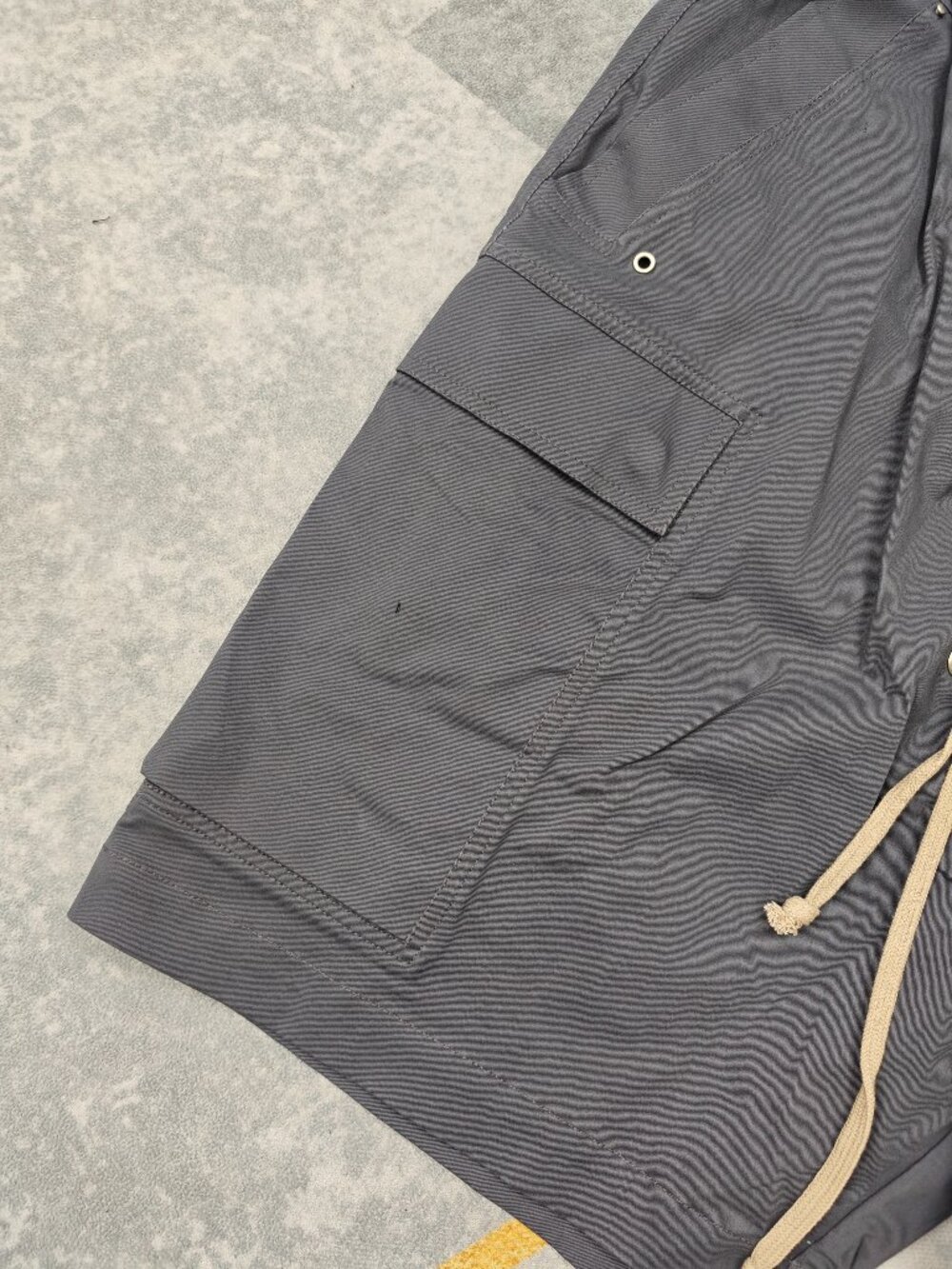 Dark Gray Rick Owens DRKSHDW Cargo Shorts, Size L - Picture 2 of 8